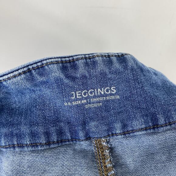 Chico's Size 8 Denim Pull On Jeggings Jeans Blue Medium Wash Pockets Stretch - Picture 3 of 4